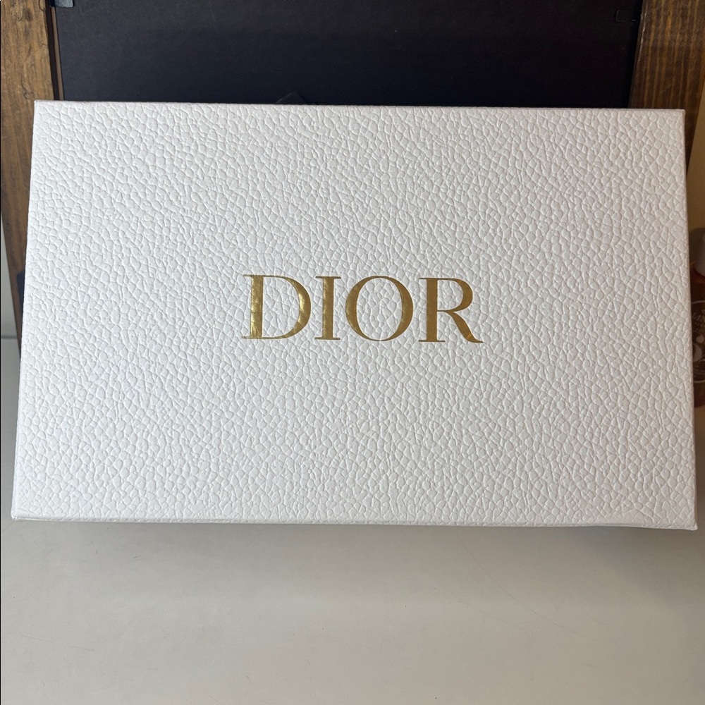 Dior Raffia Shoulder Bag - Picture 3 of 3
